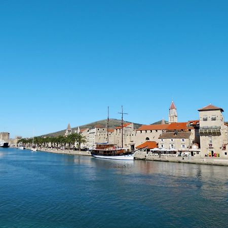 Apartment Giljo-2 By Interhome Trogir Exterior foto